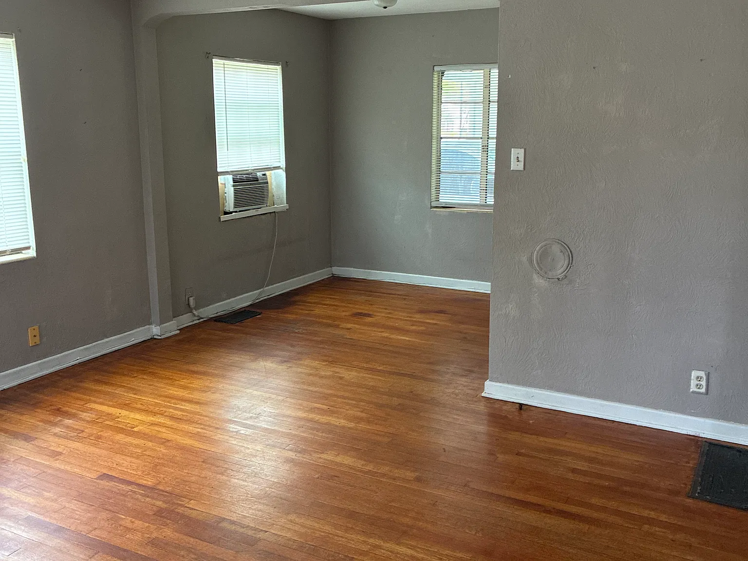 2 bed, 792 sqft, $1,295 — Photo 3