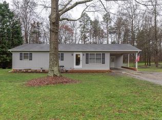138 Seven Oaks Ln, Statesville, NC 28677