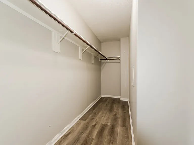 261 Kellyn Ct — Photo 11