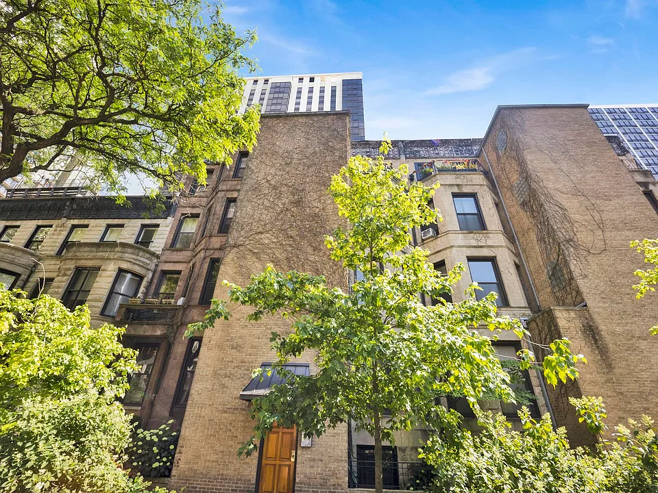 63 E Cedar St #4B