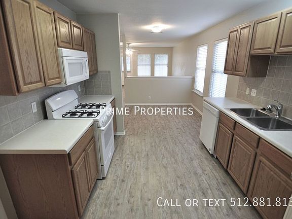 5th image of 105 Lombard Dr
