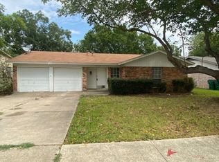 6944 Yorkston St, Watauga, TX 76148