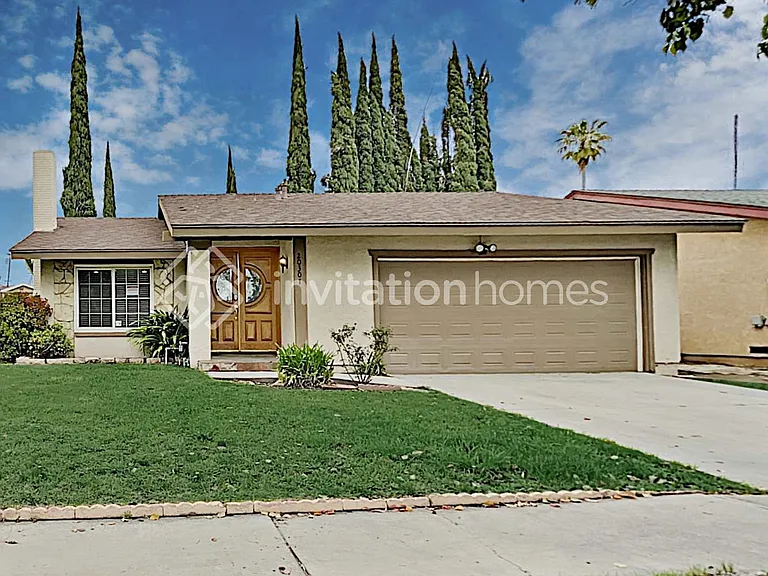 20307 Elkwood St — Photo 1