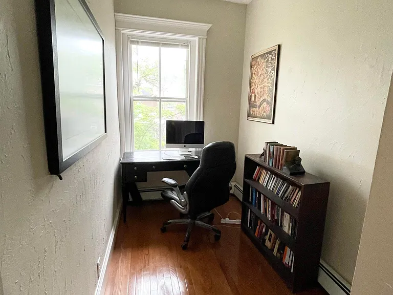 40 Grove St — Photo 14