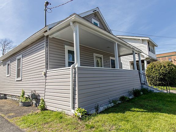 5th image of 15 McNutt Ave