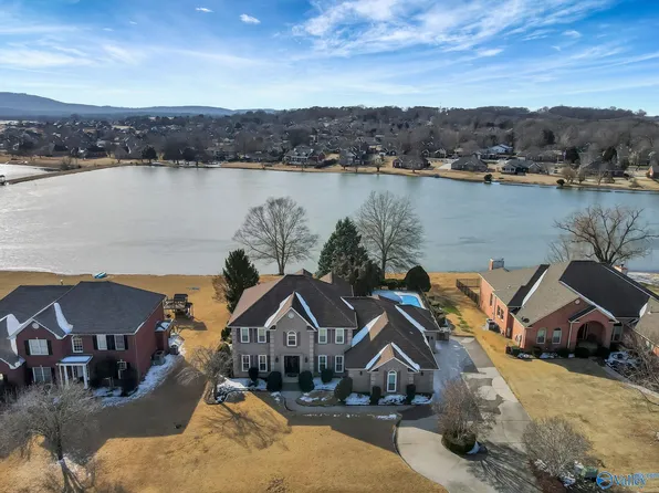 216 Lake Carmel Ct, Huntsville, AL 35811