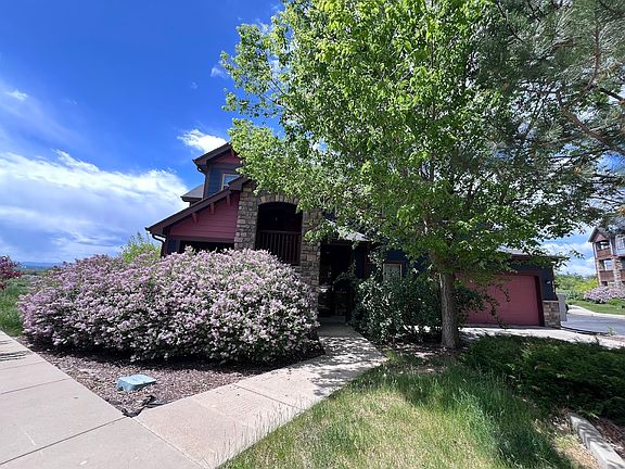 Beautiful floral shrub and well kept neighborhood