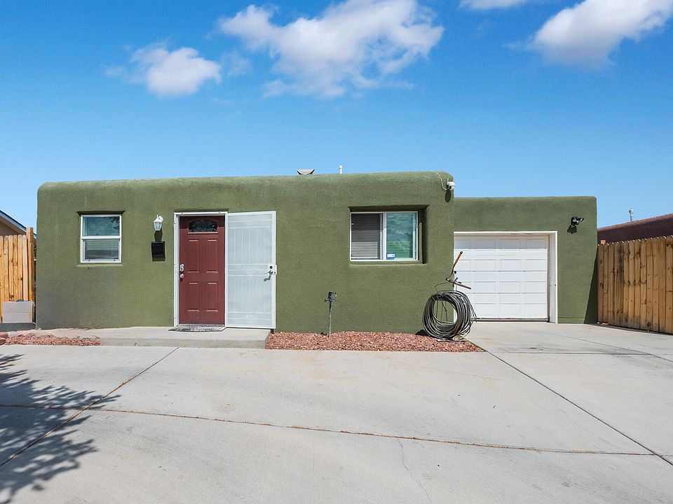 1st image of 3500 La Veta Dr NE