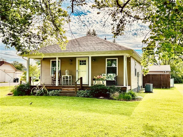 508 Palm St, Marshall, IL 62441