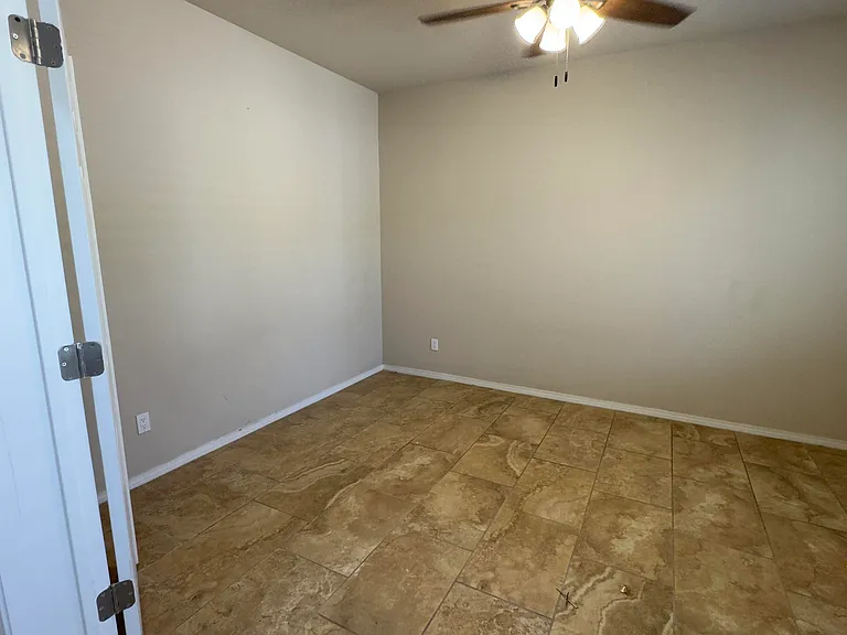 7665 Mundy Creek Dr — Photo 3