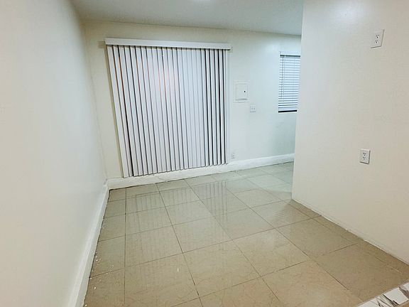 4th image of 14703 Horst Ave #A