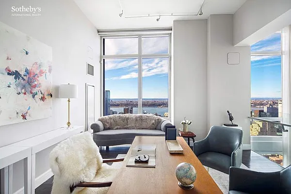 Rented by Sotheby's International Realty | media 8