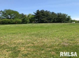 13 Guinan Rd, Petersburg, IL 62675