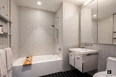 Rented by R New York