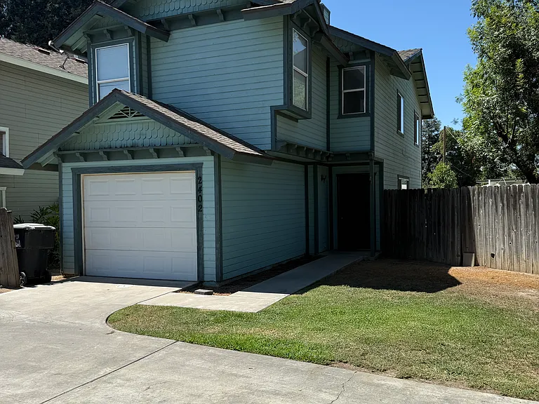 2402 W Packwood Dr — Photo 7