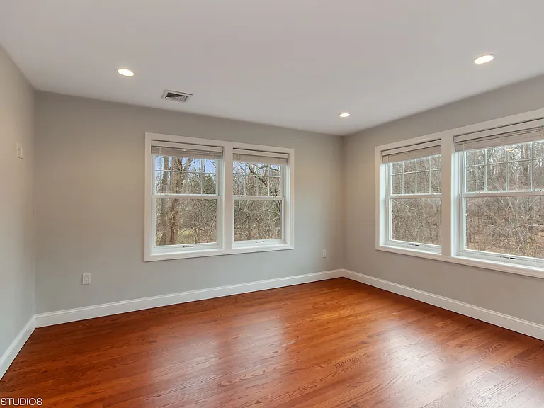 275 Croton Dam Rd — Photo 12