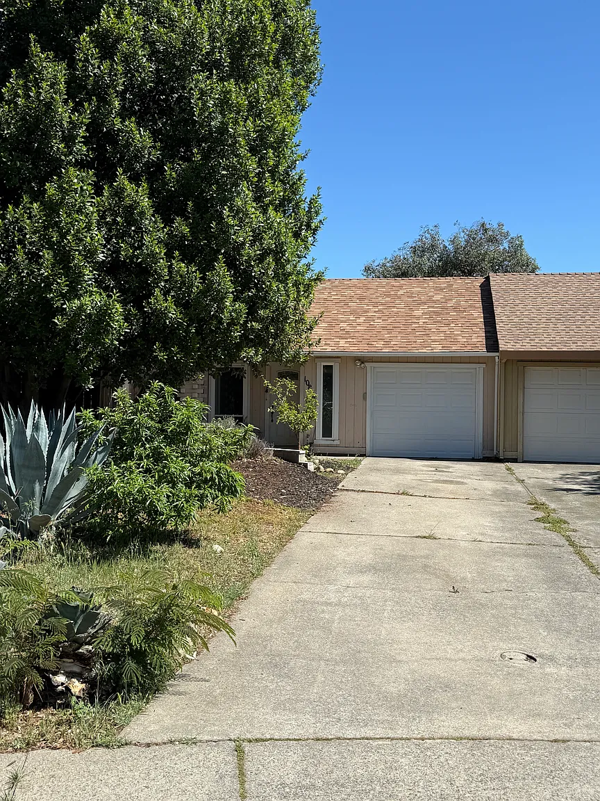 10864 Paiute Way photo 1