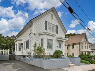 55 Arlington St, Lowell, MA 01854