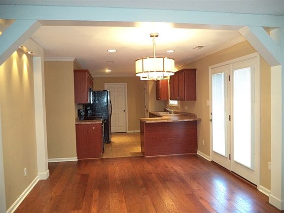 5th image of 6445 Painter Farm Ln