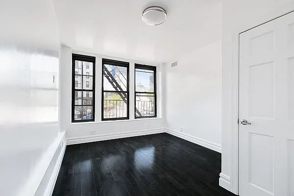 Rented by REAL New York | media 8