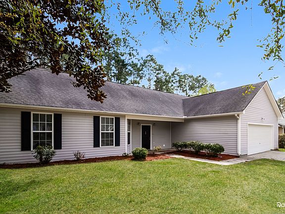 2nd image of 148 Paddock Way