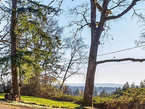 2nd image of 4210 NE Breyman Orchards Rd