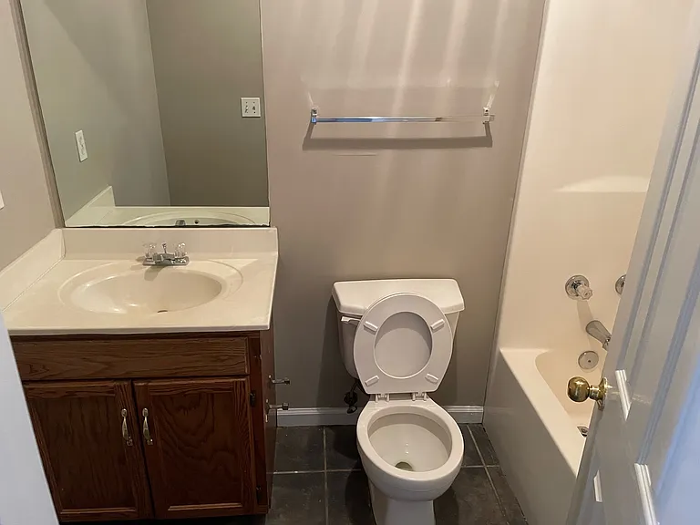 100 Cypress Cir #100 — Photo 16