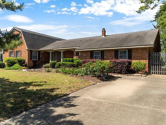 4th image of 4208 Sandy Bay Dr