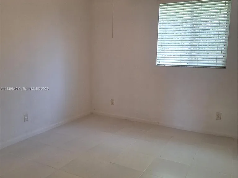 6621 Winfield Blvd #1 — Photo 22