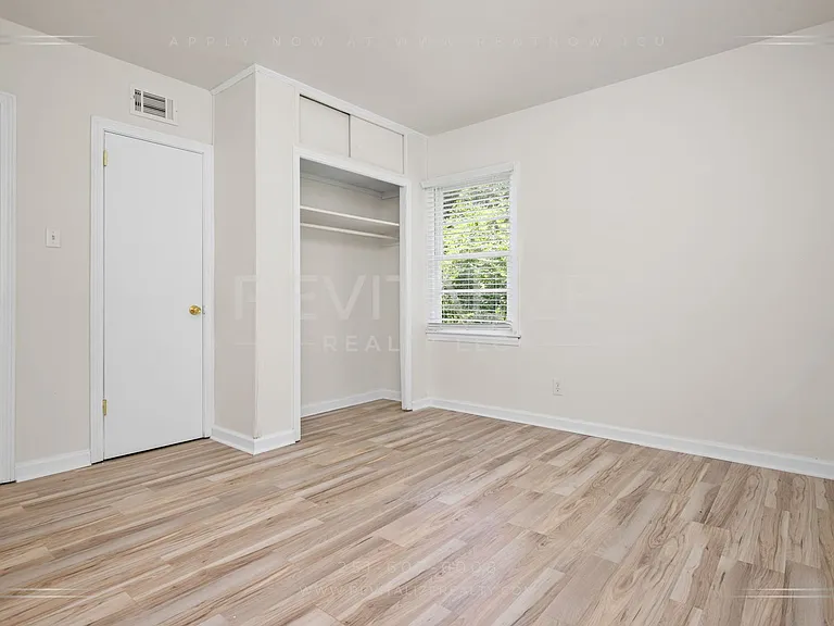 2505 Robin Hood Dr — Photo 15