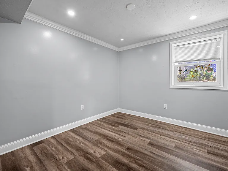 30 Mount Everett St #1R — Photo 13