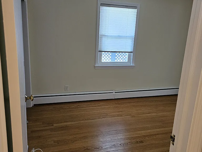 1632 Willard Ave — Photo 8