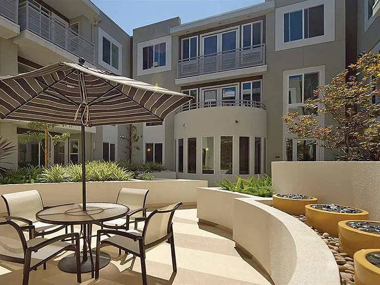 NOHO Senior Arts Colony — Photo 25