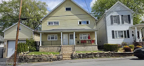 2032 Washburn St Photo 1