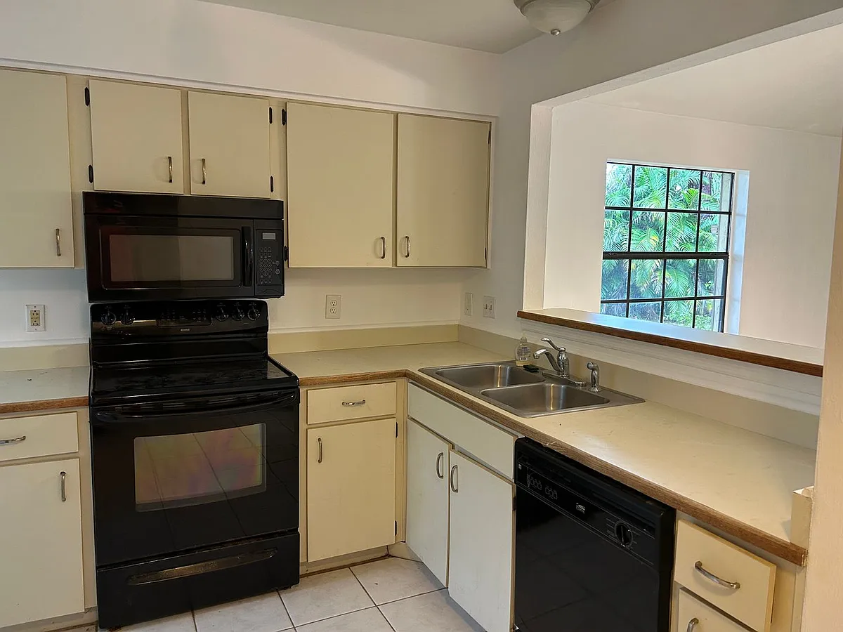 Building Photo - 4501 Nettle Creek Ct