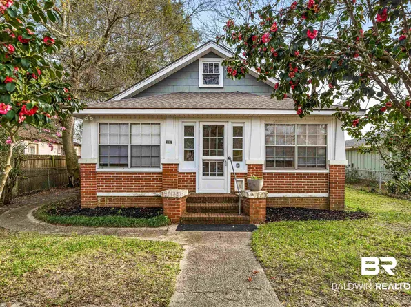 317 W Magnolia Ave, Foley, AL 36535