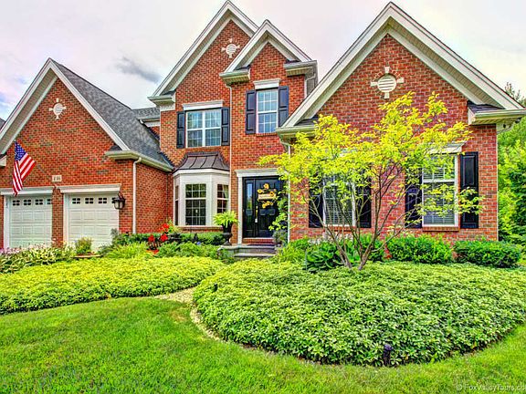 5th image of 446 Lake Run Ct