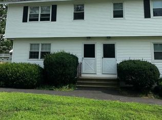 7 Hobart Ln, Amherst, MA 01002