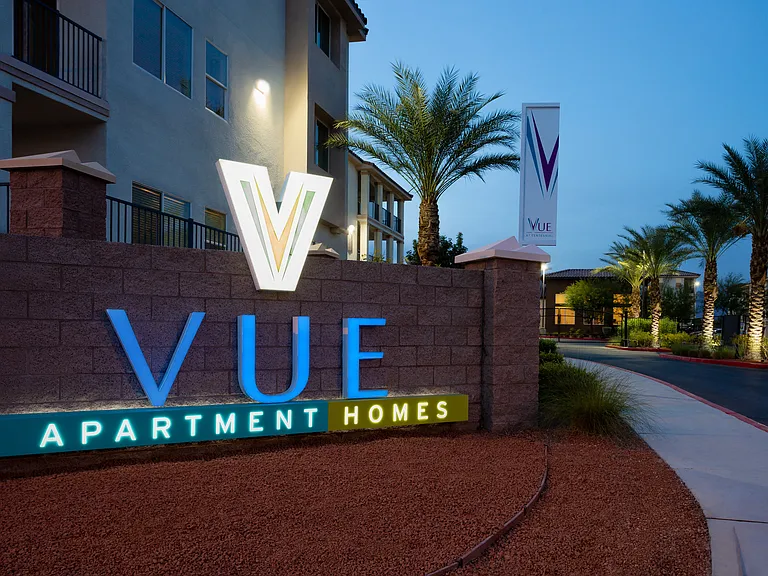 Vue at Centennial — Photo 21