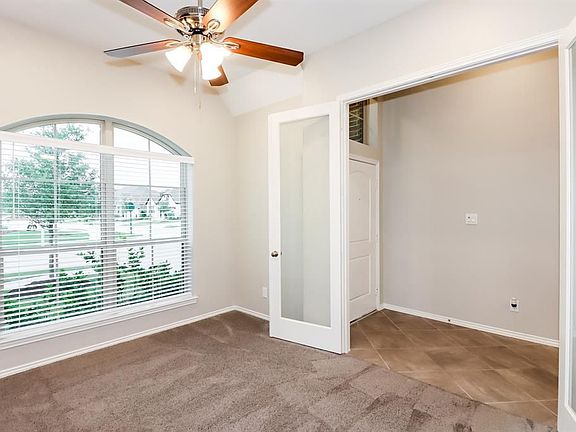 4th image of 335 Jolly Ginger Dr