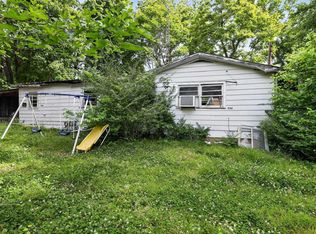 930 Moscow Ave, Hickman, KY 42050