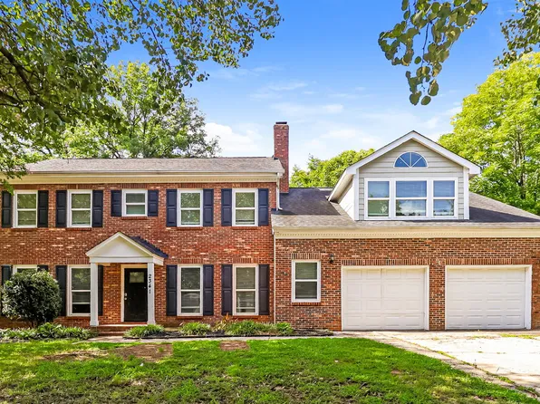 2341 Castlecomer Dr, Charlotte, NC 28262