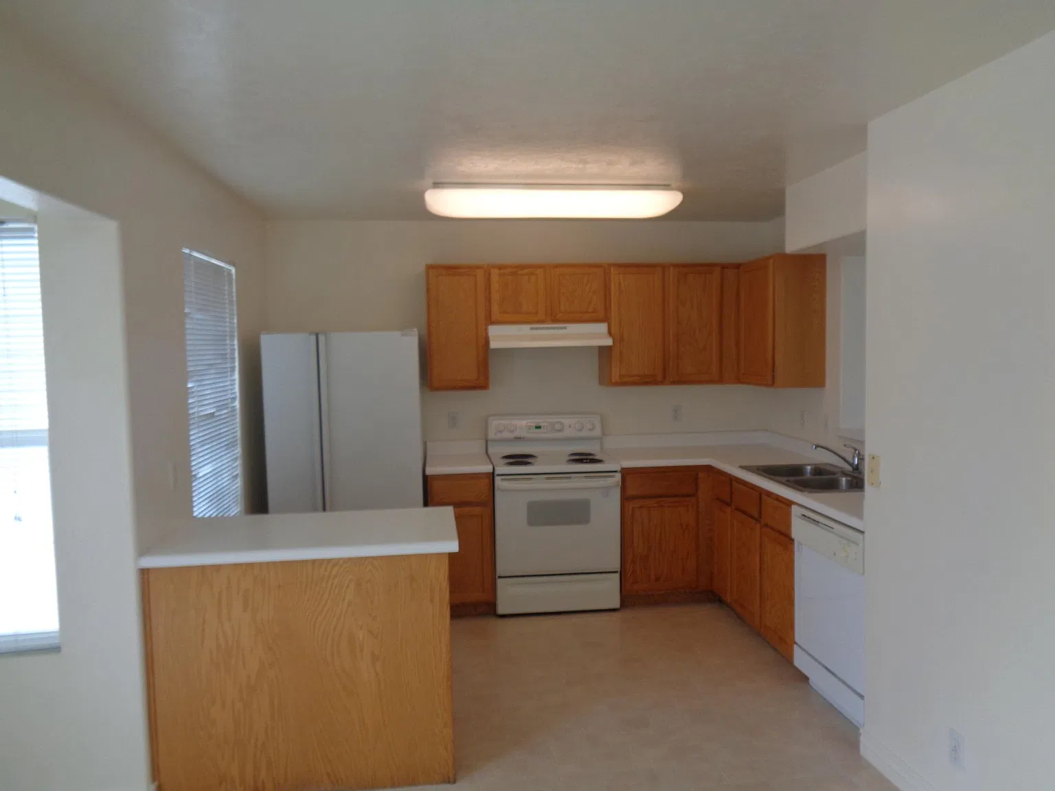 2 bed, 1700 sqft, $1,395 — Photo 2
