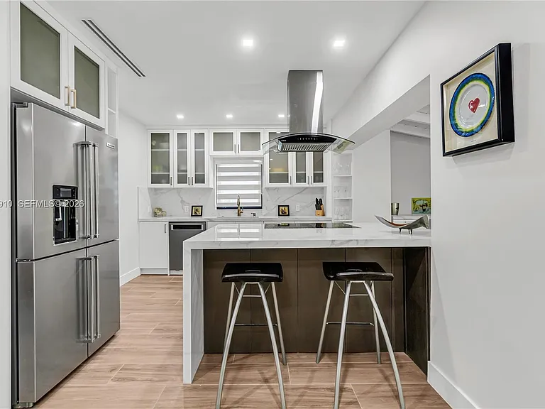 1015 Pizarro St — Photo 8