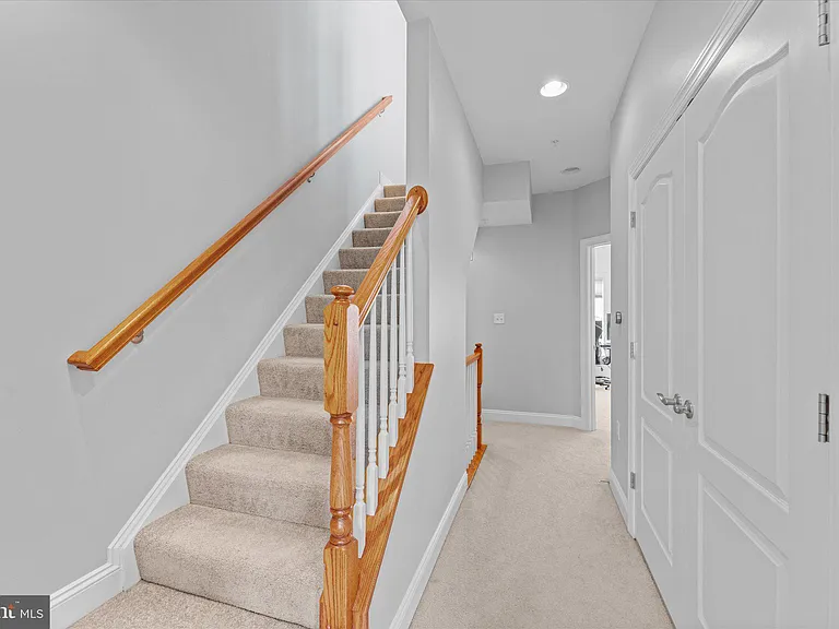 4341 4th St N — Photo 23