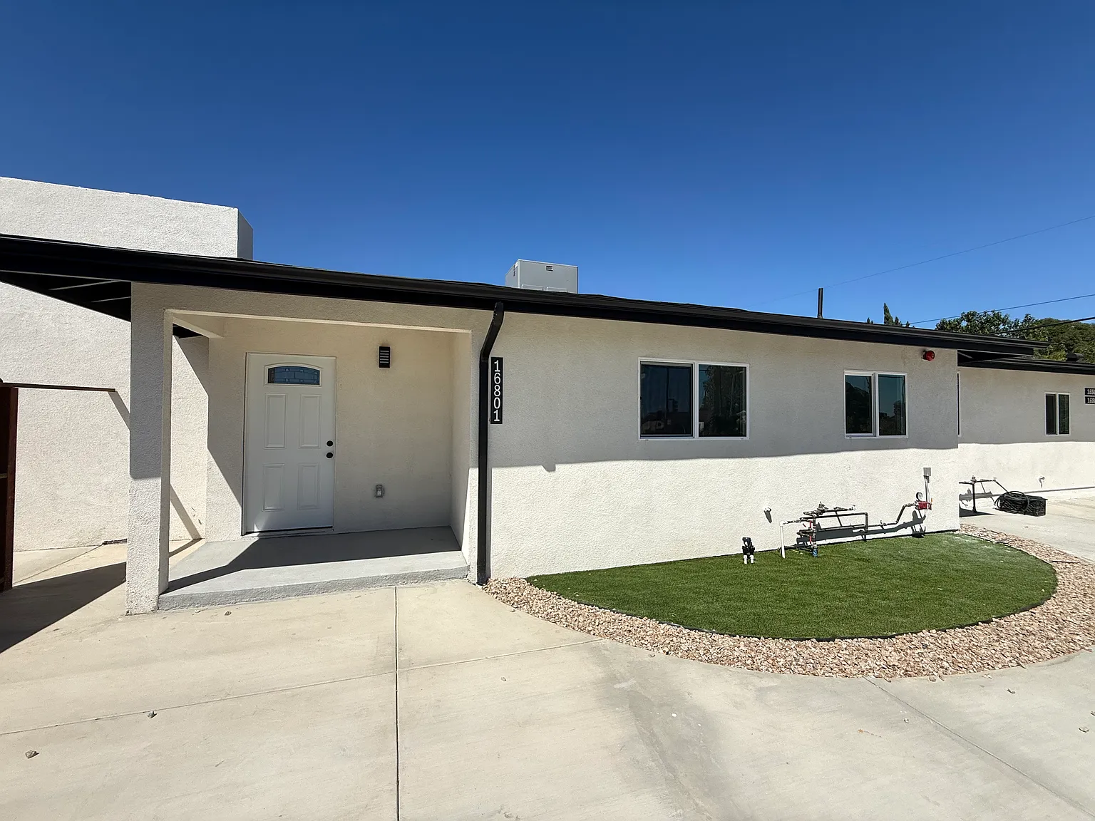 4 bed, $4,500 — Photo 2
