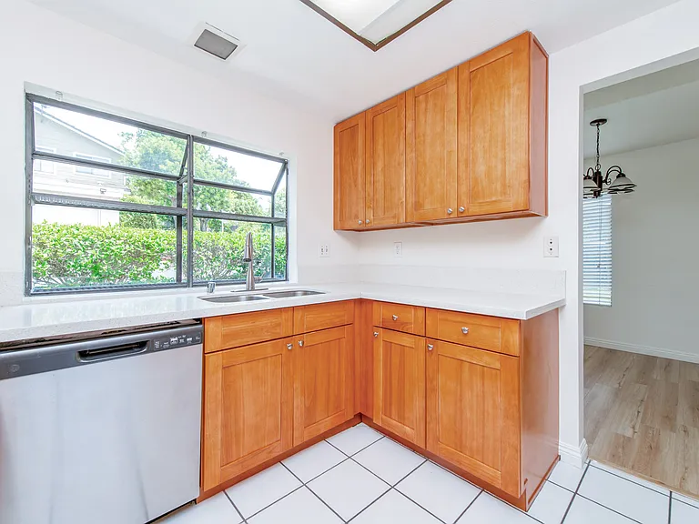 23767 Highland Valley Rd — Photo 9