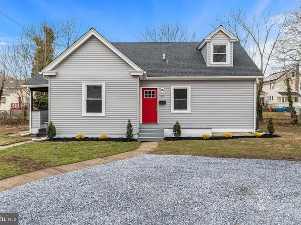 59 Linden St, Salem, NJ 08079
