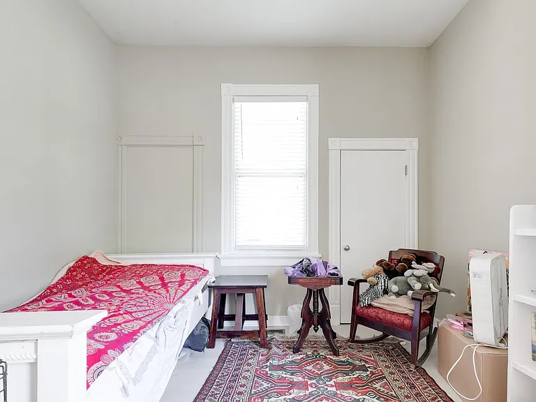 3151 Moody Ave — Photo 9
