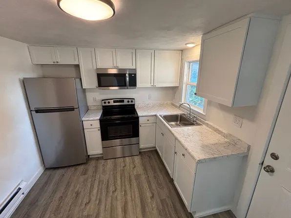 Caroline St Properties, 1617 Caroline St APT C, Pekin, IL 61554